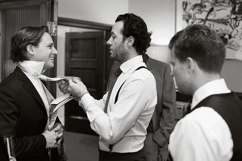 photojournalist style photography of the wedding