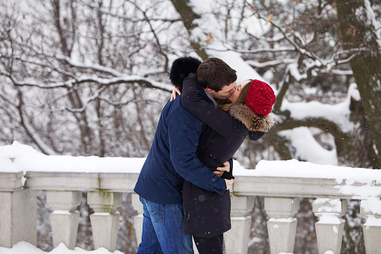 kissing in Mont-royal park, winter day in Montreal