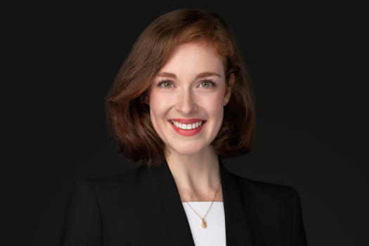 Portrait corporatif professionnel d’une femme réalisé par Vadim Daniel à Montréal