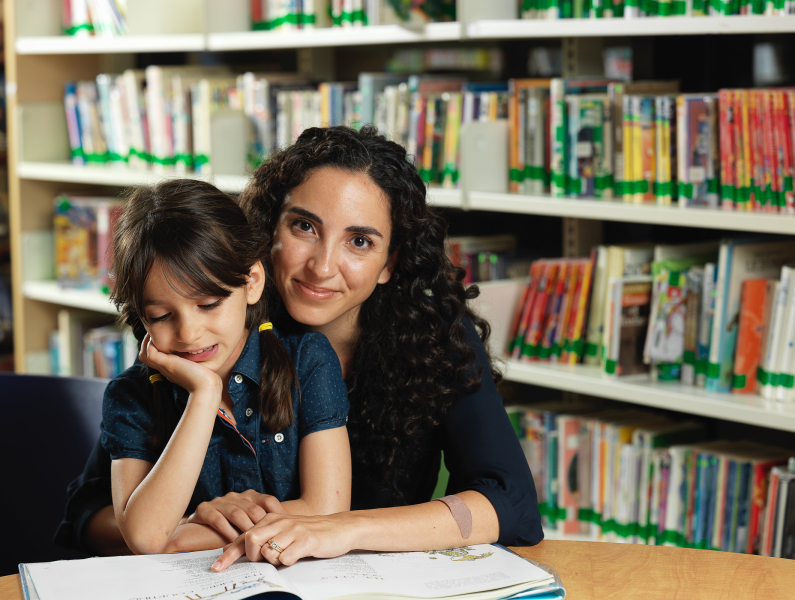 editorial studio photography, Federation CJA Campaign Montreal. Mother and doughtier portrait