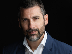 corporate headshot montreal, executive portrait, ceo headshot