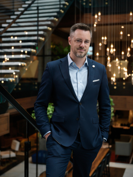 portrait, editorial portrait, François Guay. Hotelier Magazine.Hotel William Gray, Montreal, Vadim Daniel Photography, Montreal portrait