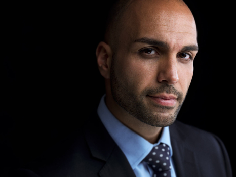 top headshot photographer in Montreal