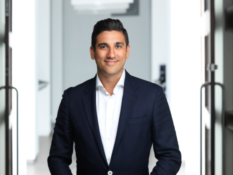 Toronto Headshot Photographer Corporate