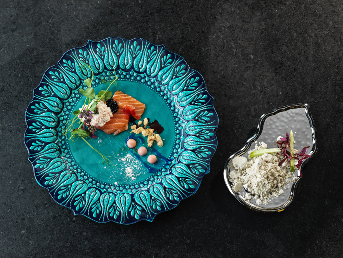 It was incredibly interesting to photograph this project. I was impressed by the way the Chef Reza Azarpoor approaches the food making, as if he creates a piece of art.