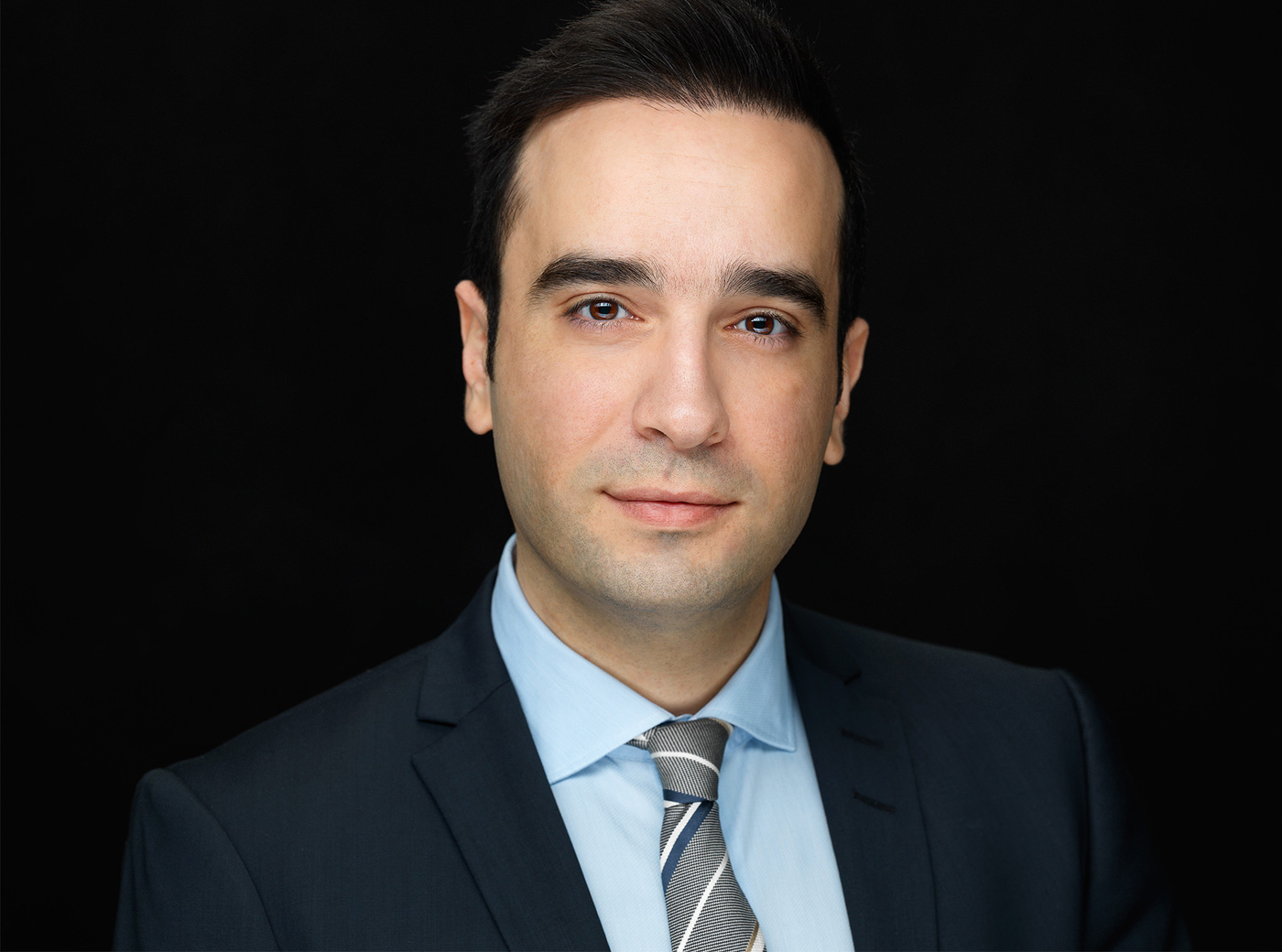 business corporate headshot photography by Montreal professional photographer Vadim Daniel